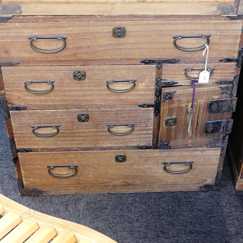 OLD JAPANESE TANSU COLLECTORS/BEDSIDE CABINET 7 drawer 1 door w key H.605mm Image 1++