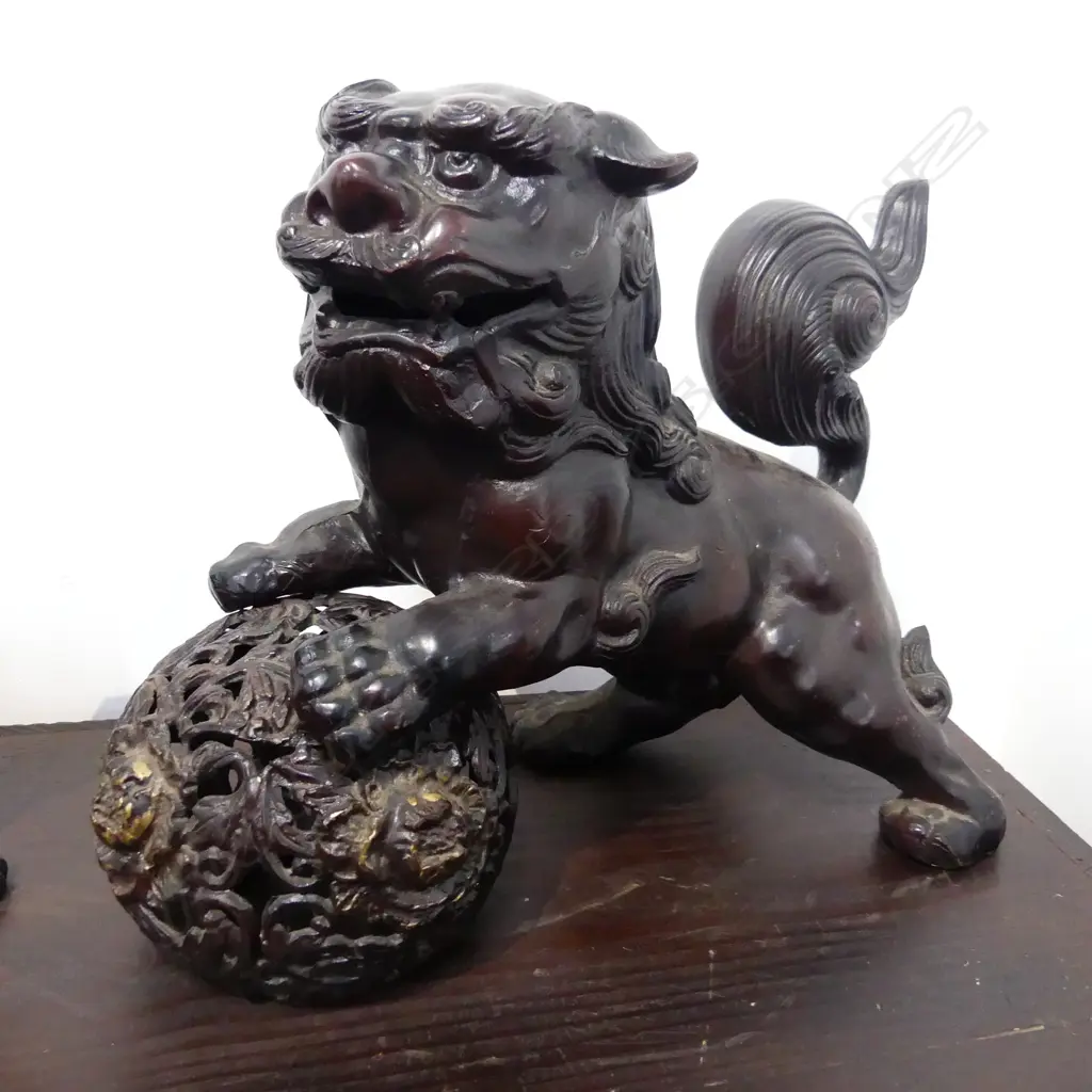 CAST IRON FOO MALE DOG WITH BALL, 441 x.352mm Image 1++