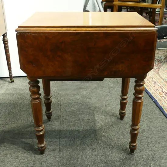 WALNUT PEMBROKE TABLE 570mm