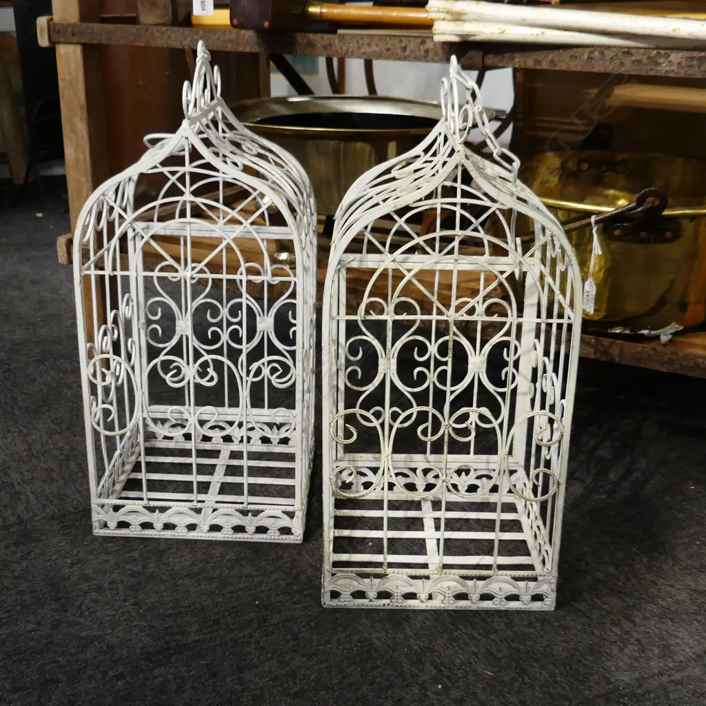 PR WHITE PAINTED METAL BIRD CAGES H.500mm Image 1++