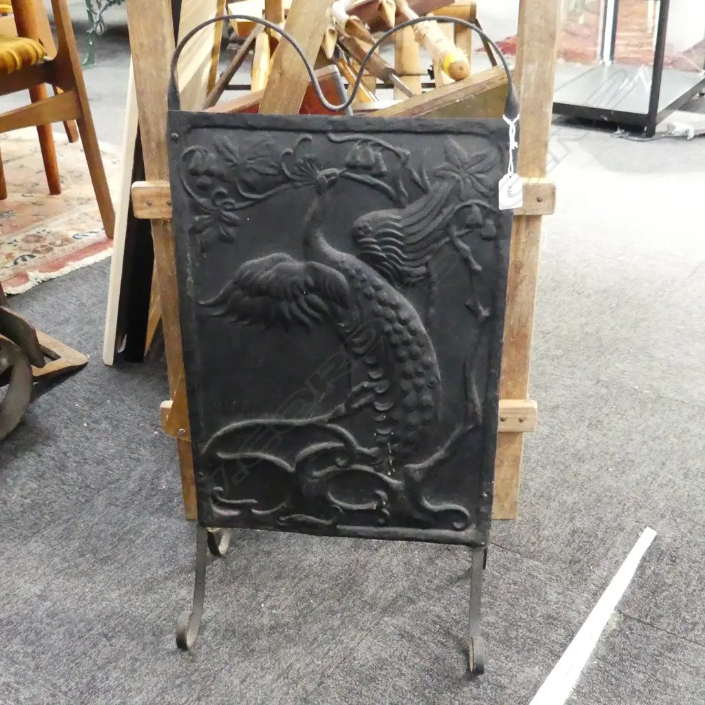 ARTS & CRAFTS FIRESCREEN w. PEACOCK DESIGN H.720mm Image 1++