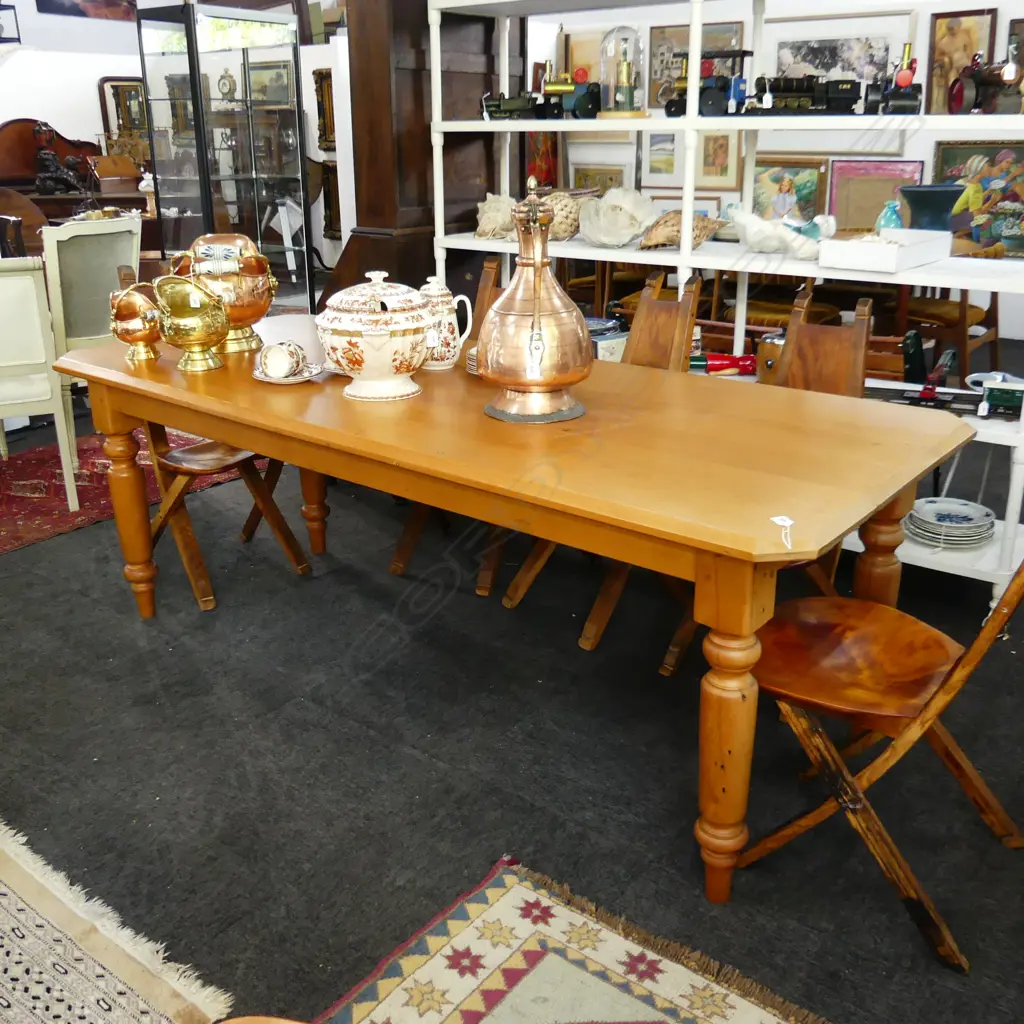 LG COLONIAL STYLE DINING TABLE 2130x870x750mm Image 1++