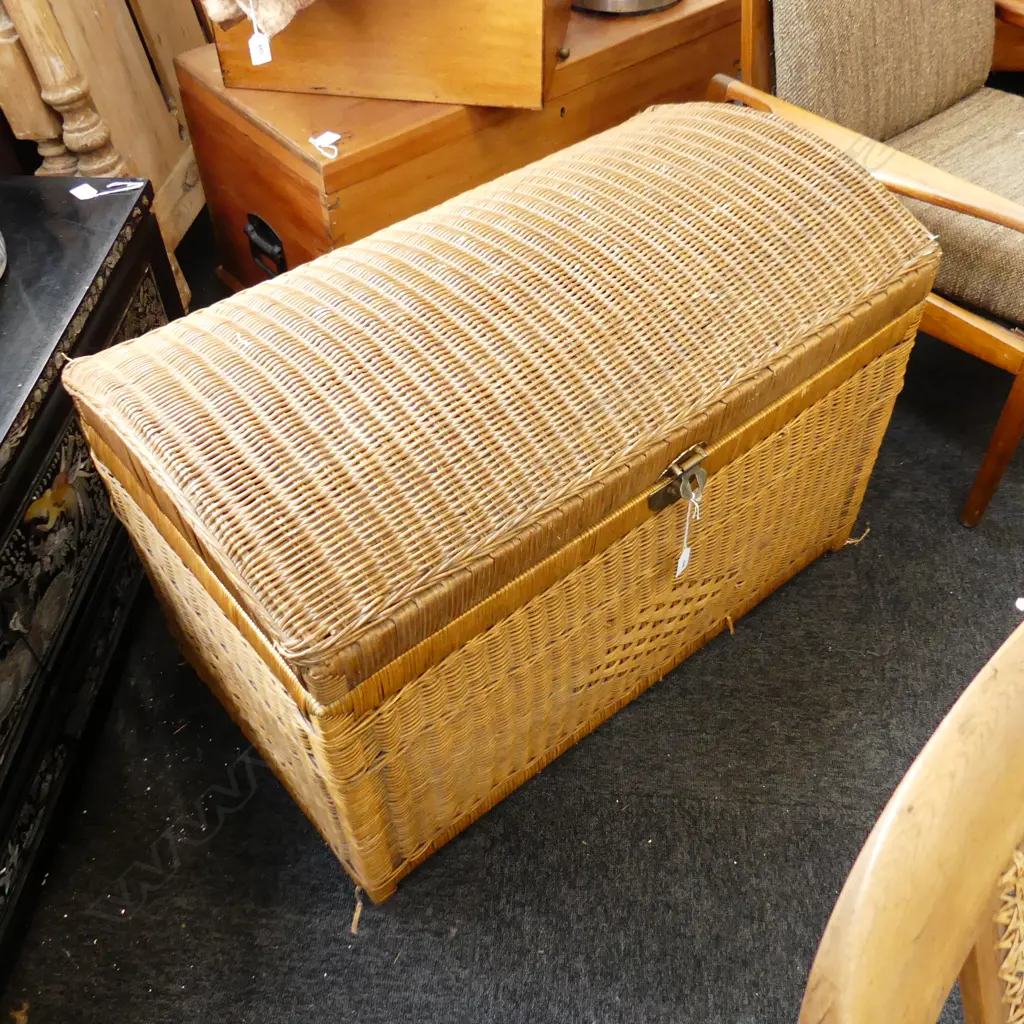 LG WOVEN CANE CHEST 870x470x590mm Image 1++