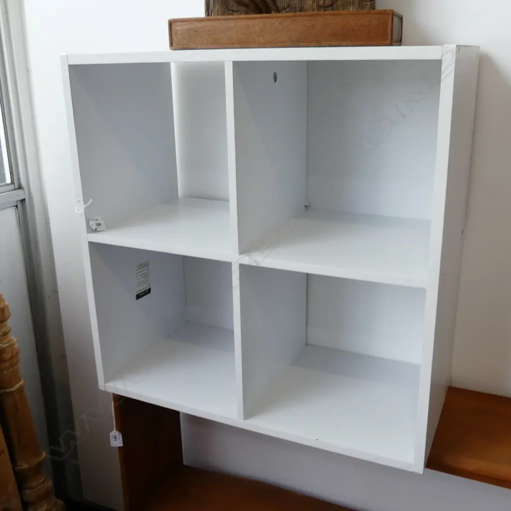 MODERN WHITE SMALL BOOKCASE Image 1++