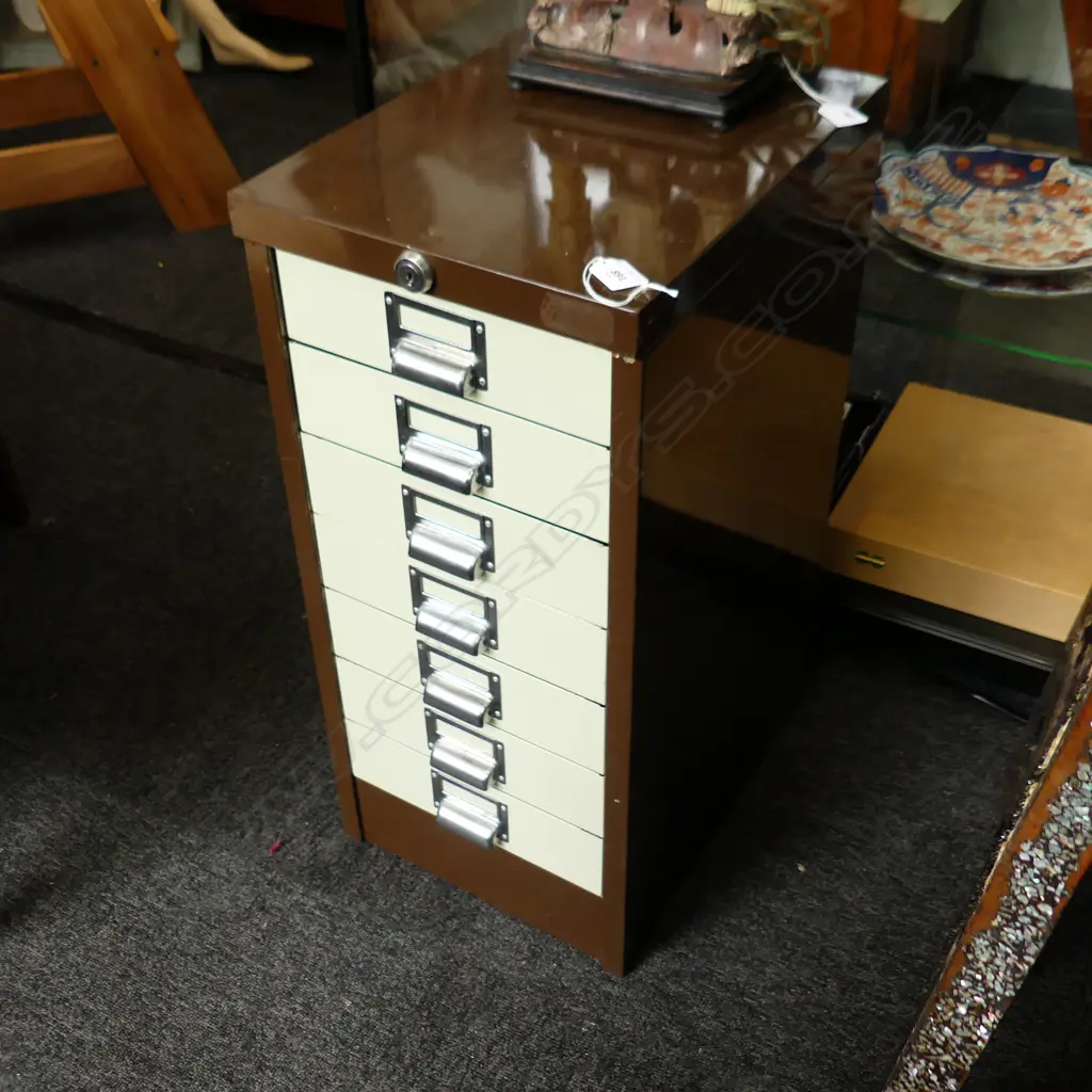 BROWN METAL FILING CABINET 305x400x665mm Image 1++