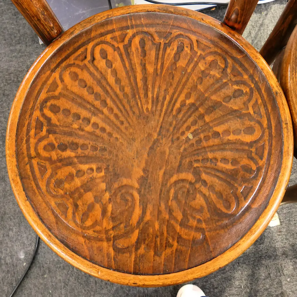 2 BENTWOOD CHAIRS Image 1++