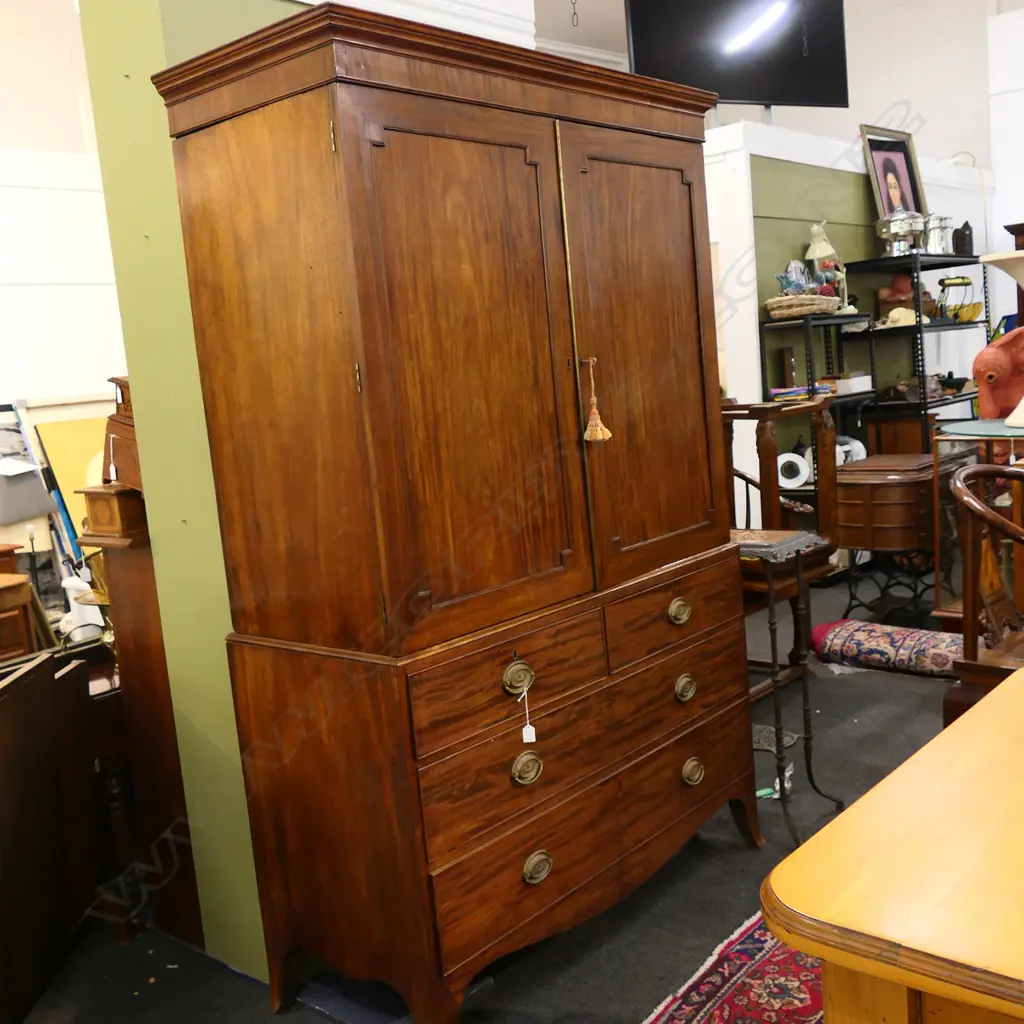 EARLY 19THC MAHOGANY LINEN PRESS. 5 DRAWER CHEST ON SPLAY BRACKET FEET .1300X580X2000H Image 1++