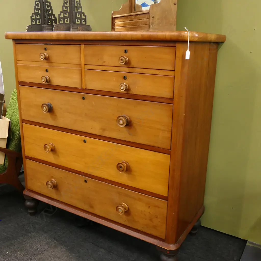 COLONIAL CHEST OF DRAWERS 1185x520x1230mm Image 1++