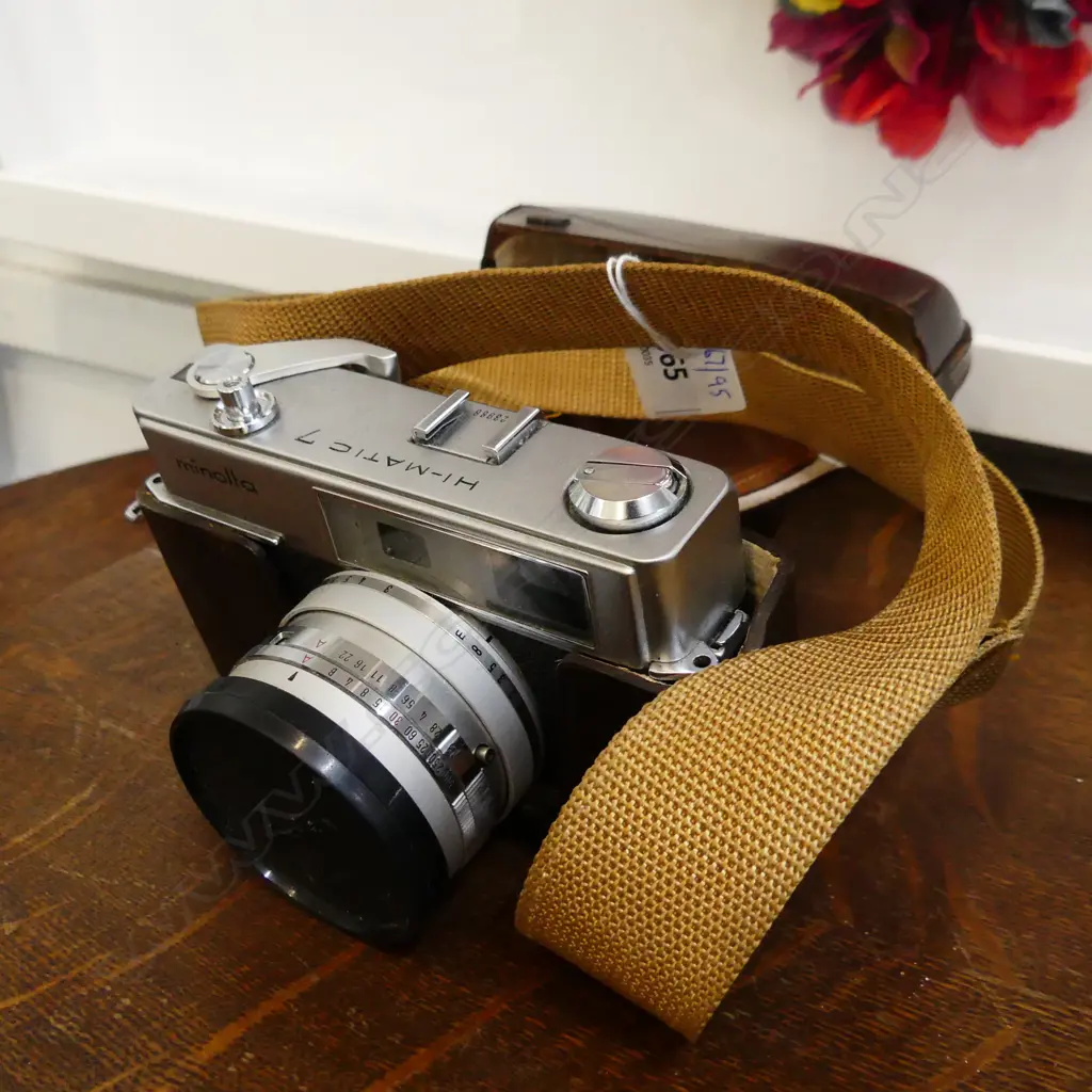 MINOLTA 35MM VINTAGE HI MATIC CAMERA Image 1++