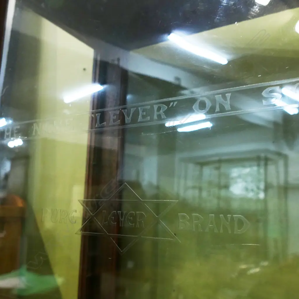 LG VINTAGE GLASS DISPLAY CASE - LEVER SOAP - 580x310x760mm w. 2 GLASS SHELVES... Image 1++