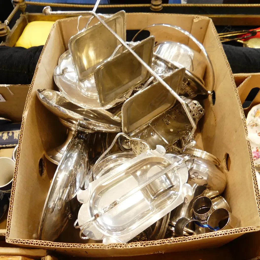 ASSORTED SILVER PLATE ITEMS NO 1 Image 1++