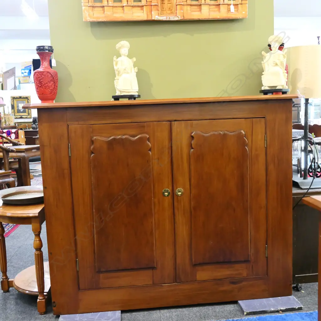COLONIAL CUPBOARD 1365x285x1050mm Image 1++