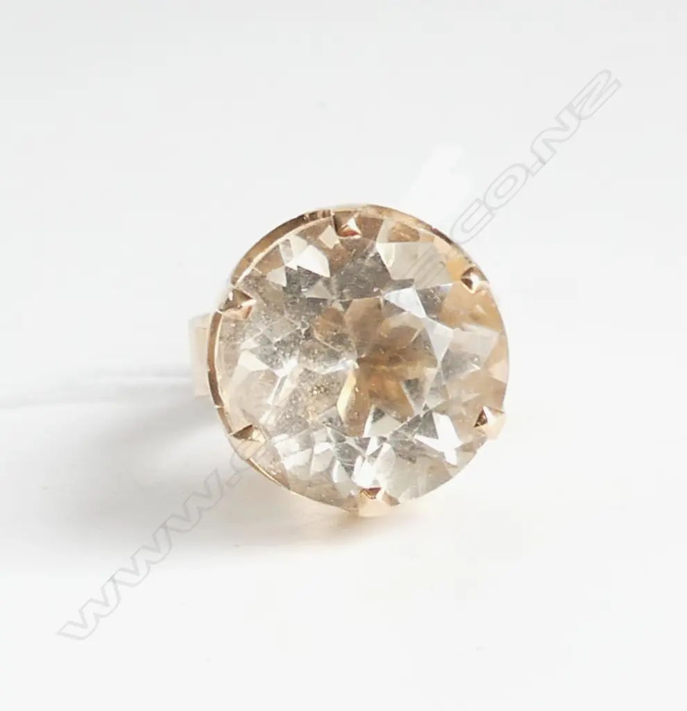 14CT PALE CITRINE RETRO COCKTAIL RING - FINLAND, DIA.17mm, SMALL CHIP TO EDGE Image 1++