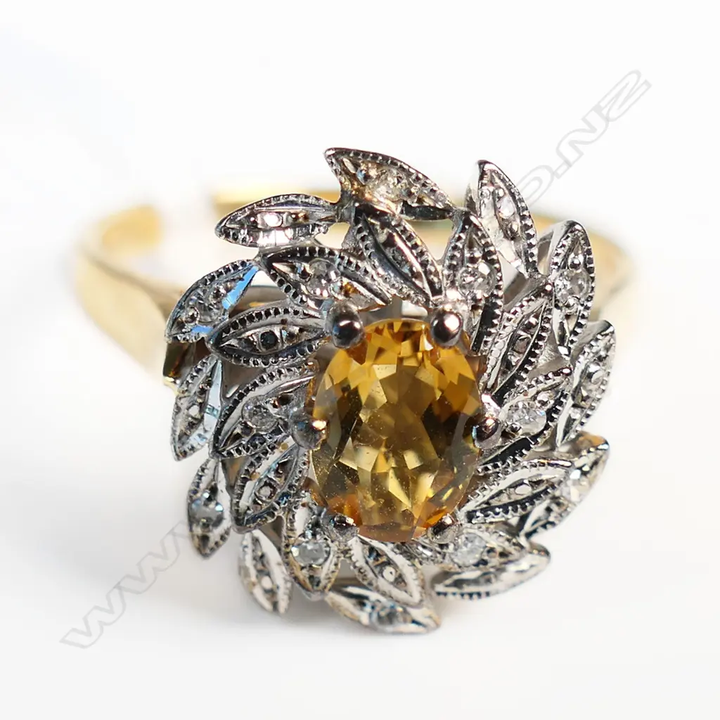 9CT YELLOW GOLD CITRINE & DIAMOND DRESS RING 4gms Image 1++
