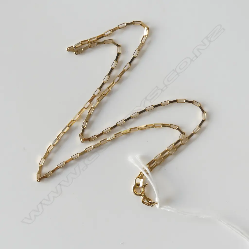 9CT GOLD CHAIN 4.45gm L.45cm Image 1++