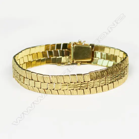 9CT YELLOW GOLD BRACELET 37gms