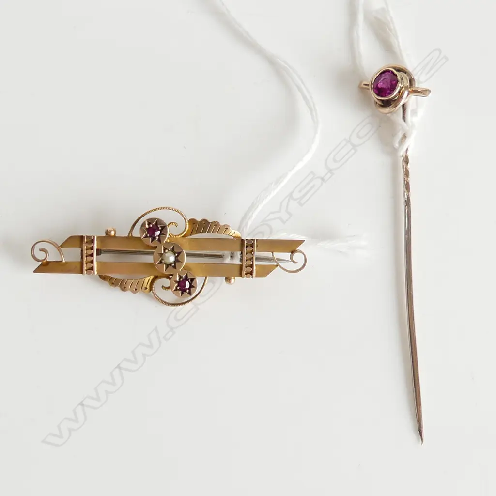 15ct GOLD STICK PIN w RUBY? & 9ct GOLD BAR BROOCH w SEED PEARLS & RUBYS  Image 1++