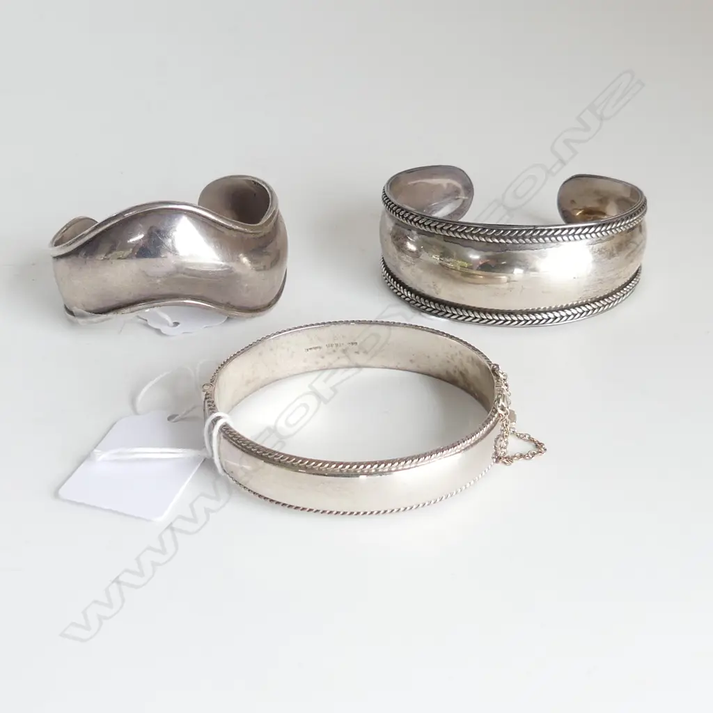 3 X SILVER BANGLES Image 1++