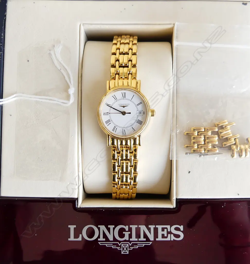 WOMEN'S LONGINES PRESENCE WATCH, #L4.220.2, WITH ADDIT. LINKS & ORIG BOX.  Image 1++