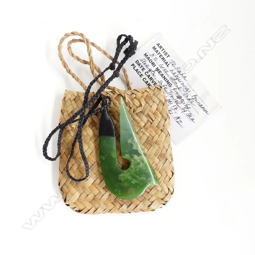 TE KAHA carved pounamu (gem kahurangi) matau (bound fish hook) pendant with certificate 2017. L.90mm Image 1++
