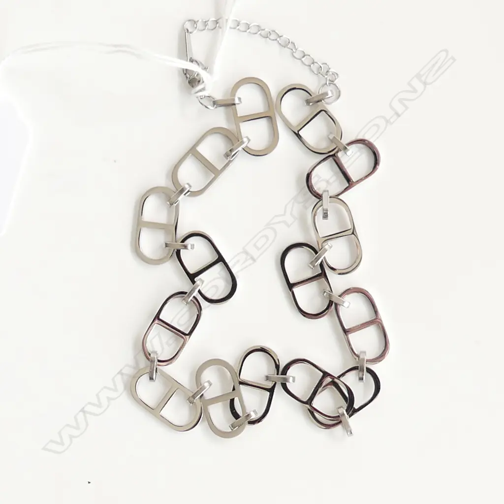 FASHION STAINLESS STEEL NECKLACE  Image 1++