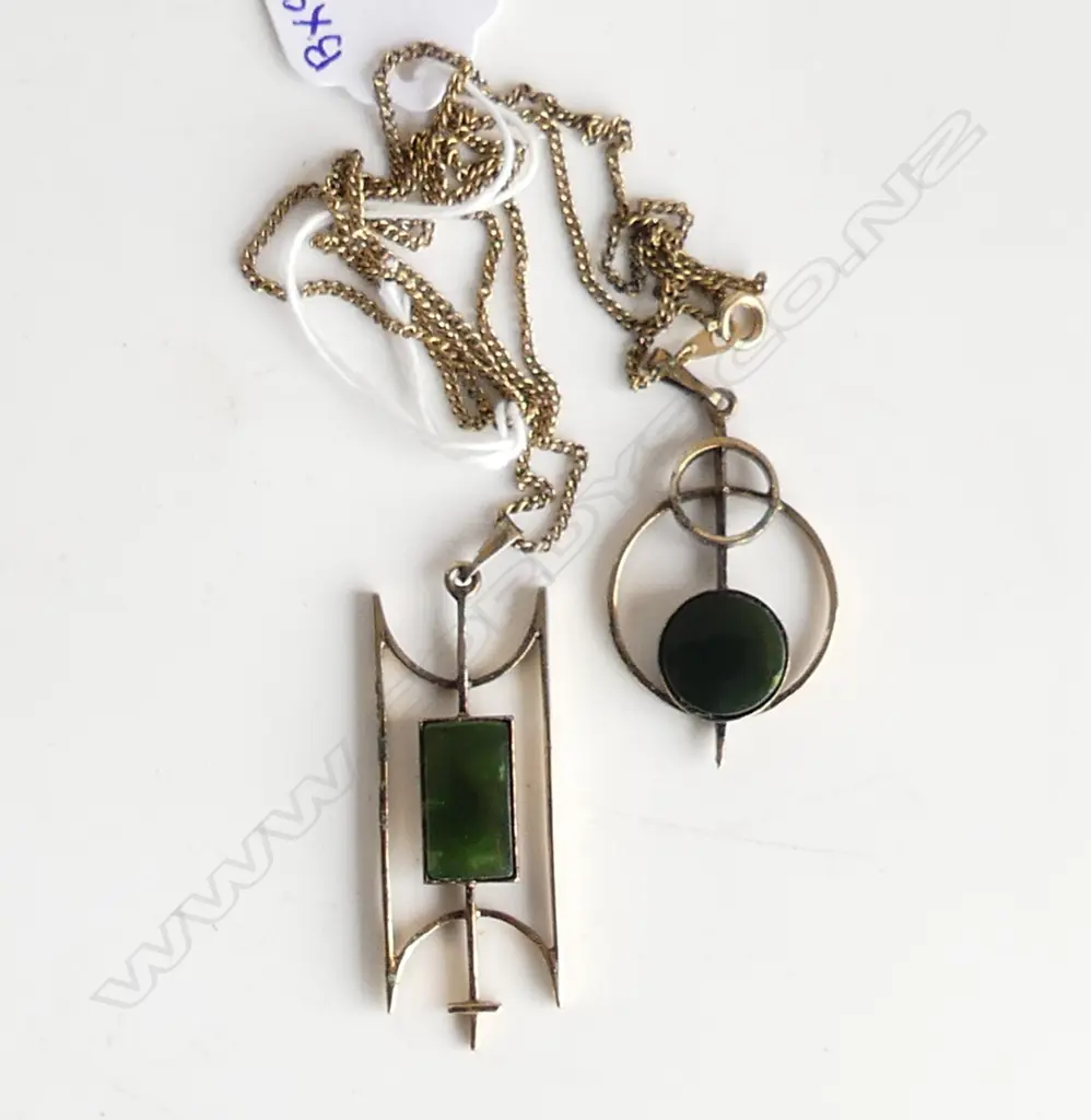 2 NZ SILVER & GREENSTONE ARTS & CRAFTS PENDANTS L50MM Image 1++