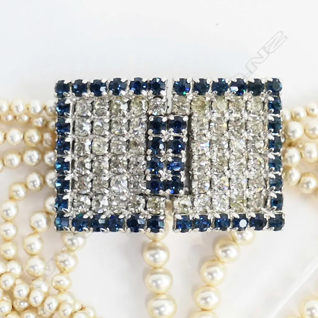COSTUME 7 STRAND PEARL NECKLACE w. DIAMANTE CLASP Image 1++