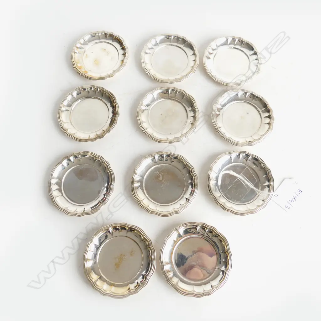11 830 SILVER SMALL DISHES 70mm dia 140 GRMS Image 1++