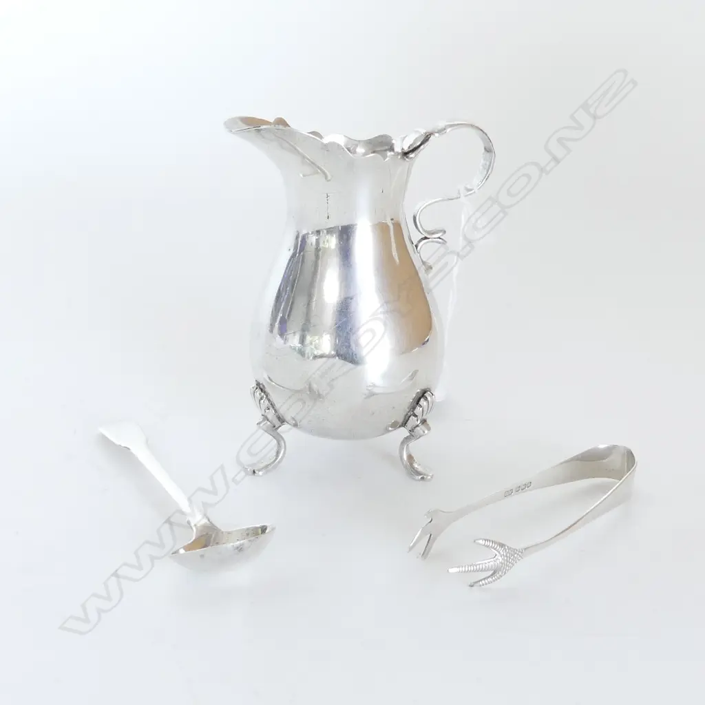 3 PCES STG SILVER; JUG B'HAM 1900, SUGAR NIPS SHEF. 1939, MUSTARD SPOON LONDON 1808 138 GRM Image 1++
