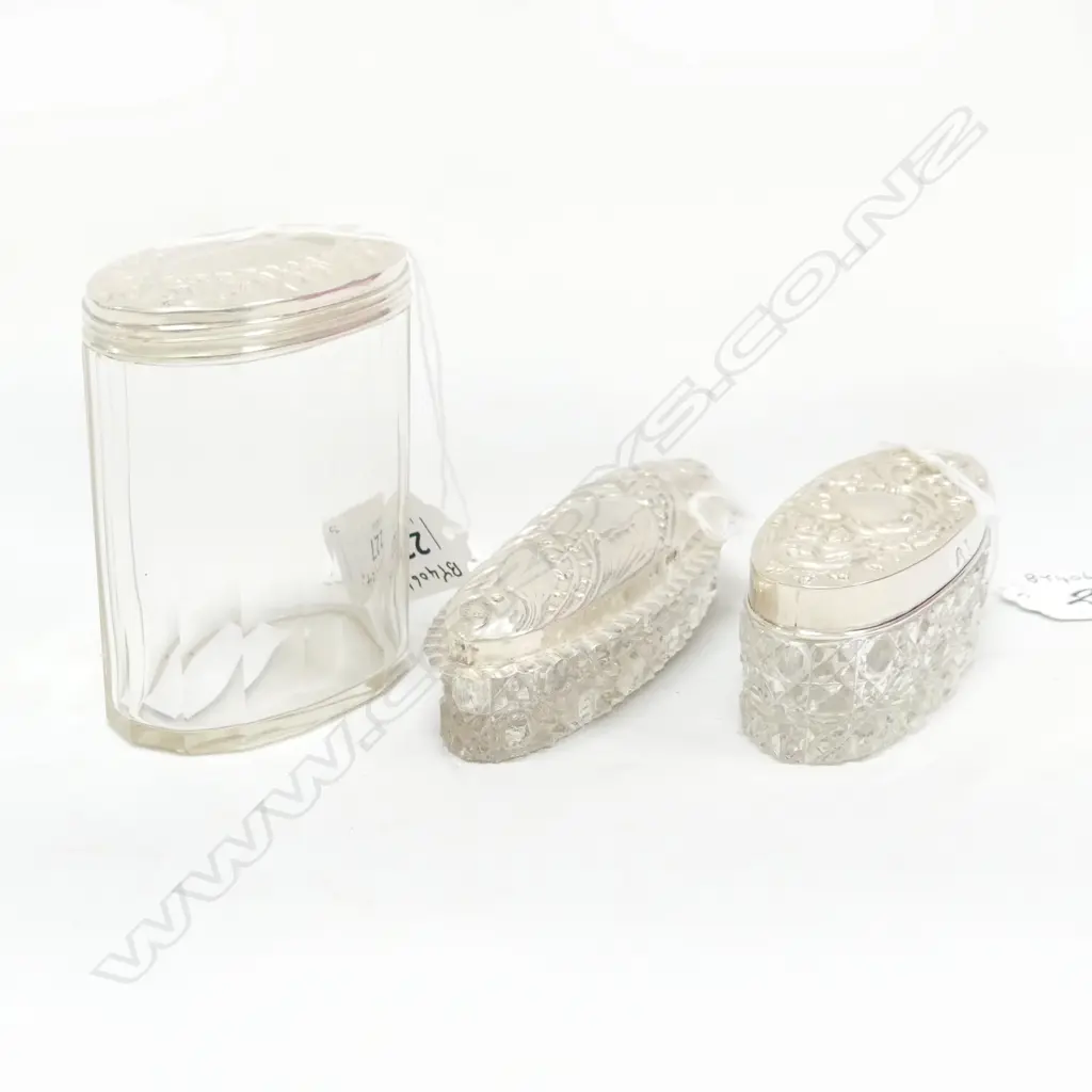 3 S/SILVER TOPPED DRESSING TABLE JARS LONGEST 120MM Image 1++