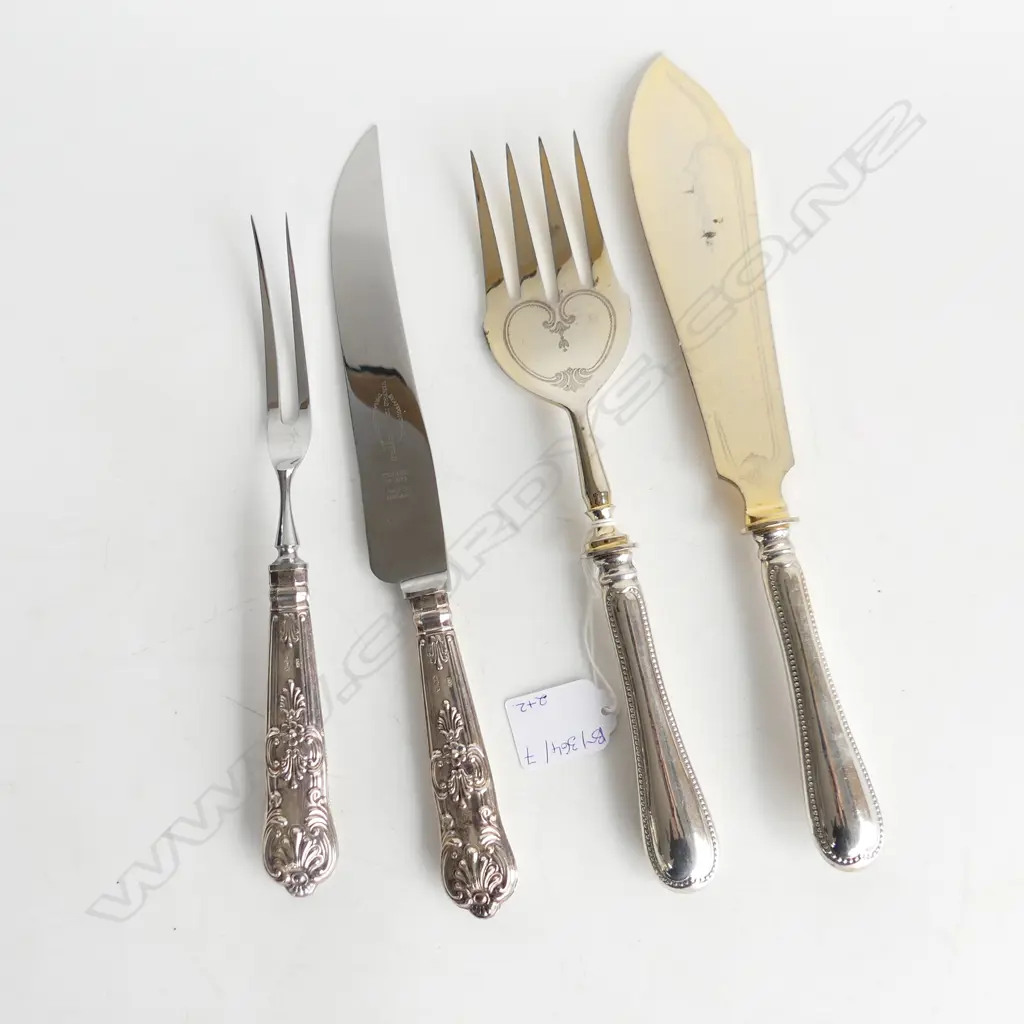 2x 2 PCE SILVER HANDLED SERVING SETS; SHEFFIELD 1965, 800 SILVER Image 1++