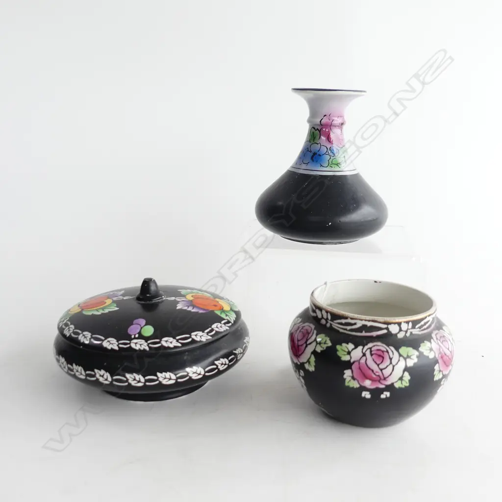 SHELLEY DAMSON LIDDED DISH 1925/SHELLEY ROSES MINI ROSEBOWL 1916/SHELLEY BLACK  GOTHIC VASE 1917 Image 1++