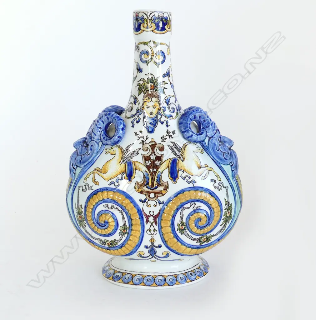 VINTAGE 'GIEN' FRENCH POURER w RAMS HORN DETAIL Image 1++