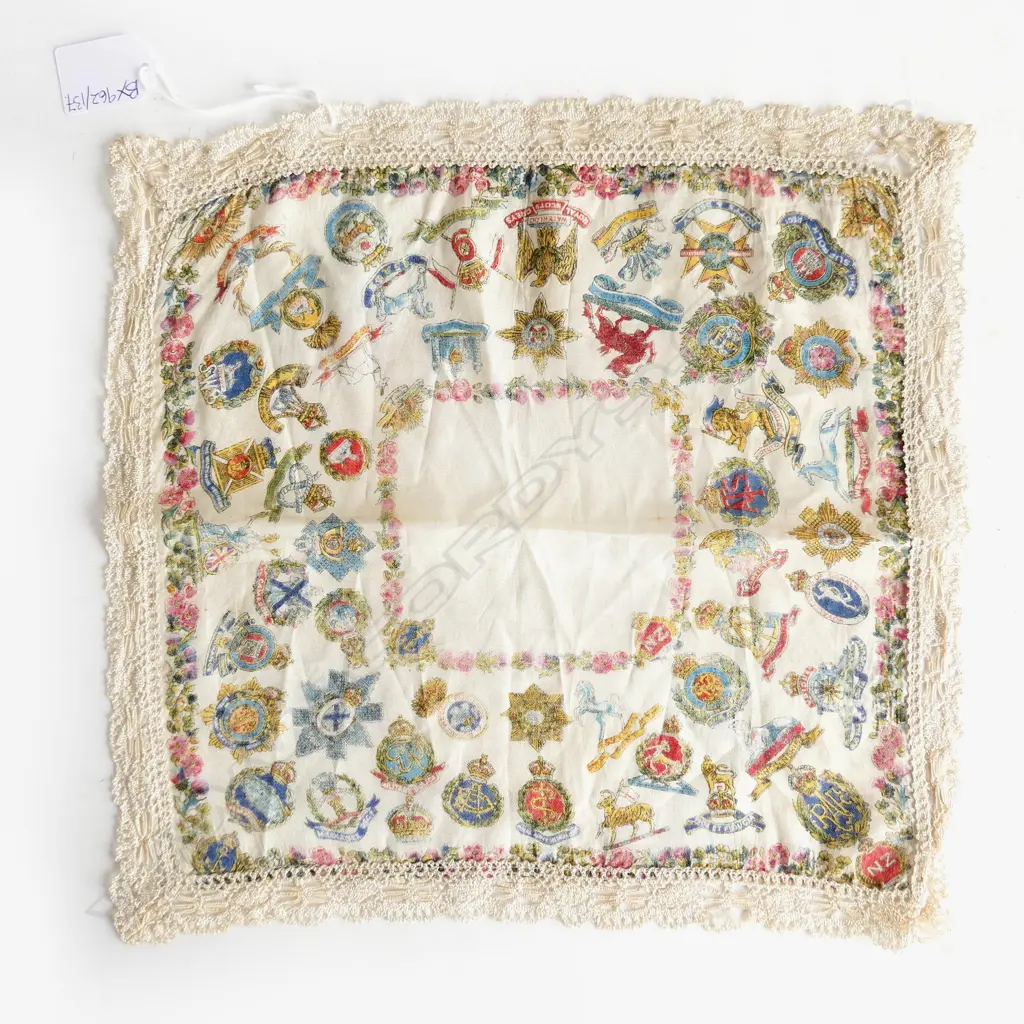 HANDKERCHIEF w. PRINTED COMMONWEALTH ARMY BADGES Image 1++
