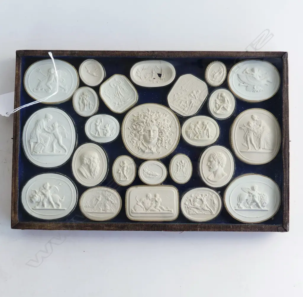 FRAMED GEORGIAN 'GRAND TOUR' INTAGLIO PLASTER CASTS  210x320mm Image 1++