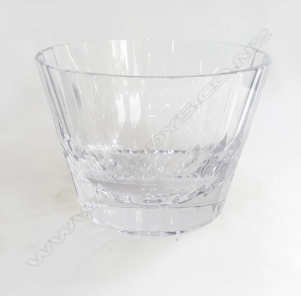 SUPERB WATERFORD HEAVY CRYSTAL BOWL facetted thick wall Dia.225mm H.160mm. Etched 'Waterford' as new Image 1++