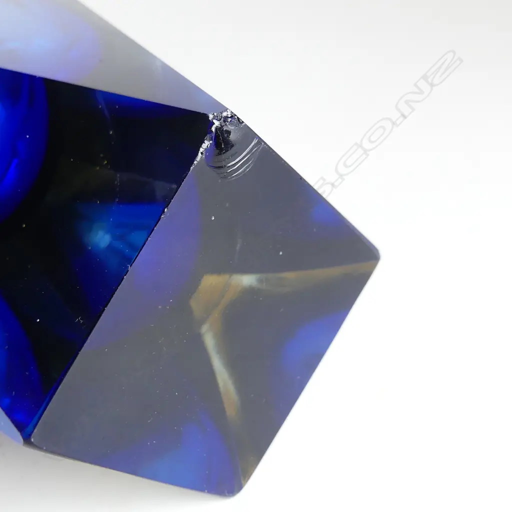 MURANO BLUE AND AMBER SOMMERSO GLASS VASE (CHIP TO BASE & ONE ON THE SIDE) H.235mm Image 1++