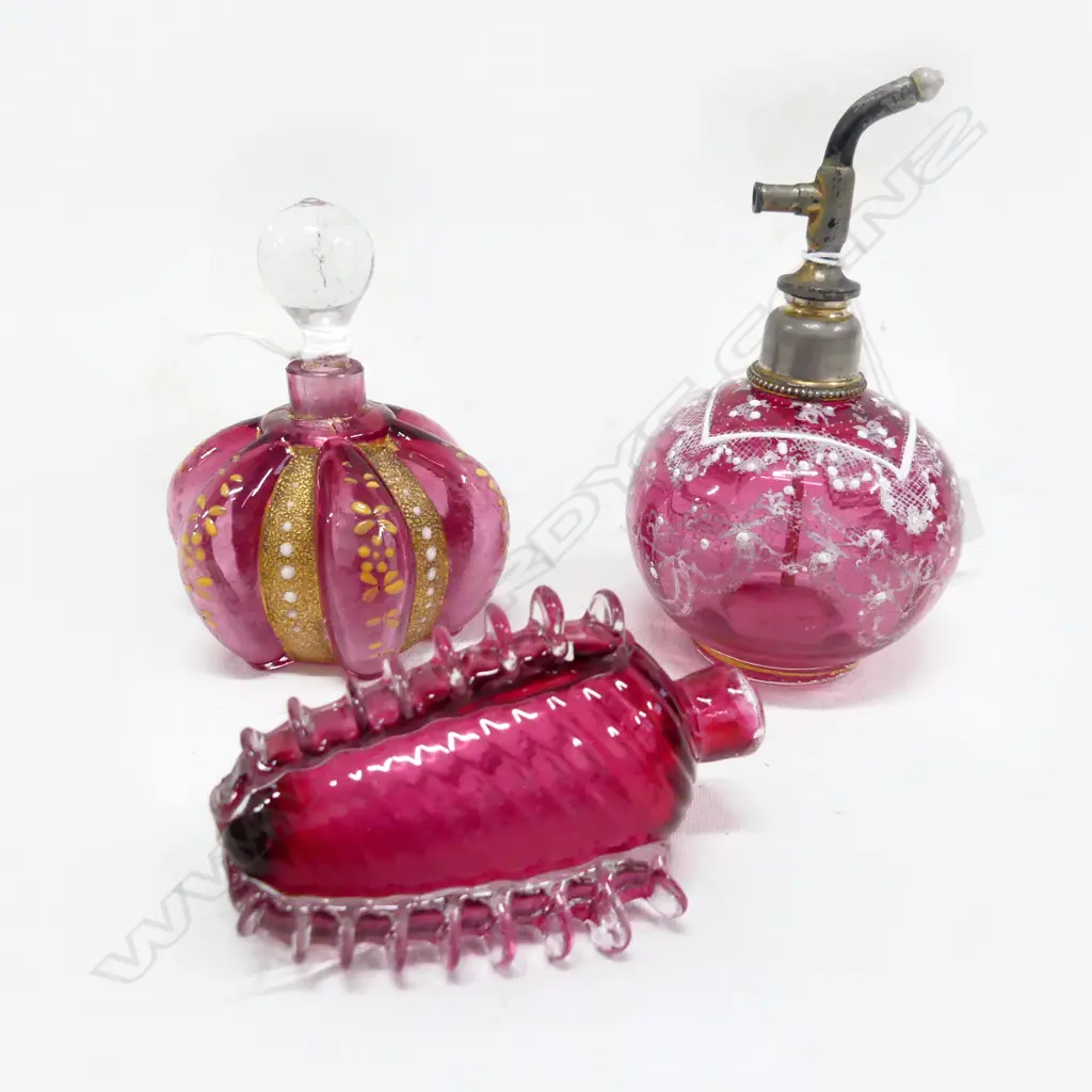 3 CRANBERRY GLASS PERFUME BOTTLES TALLEST 120MM Image 1++