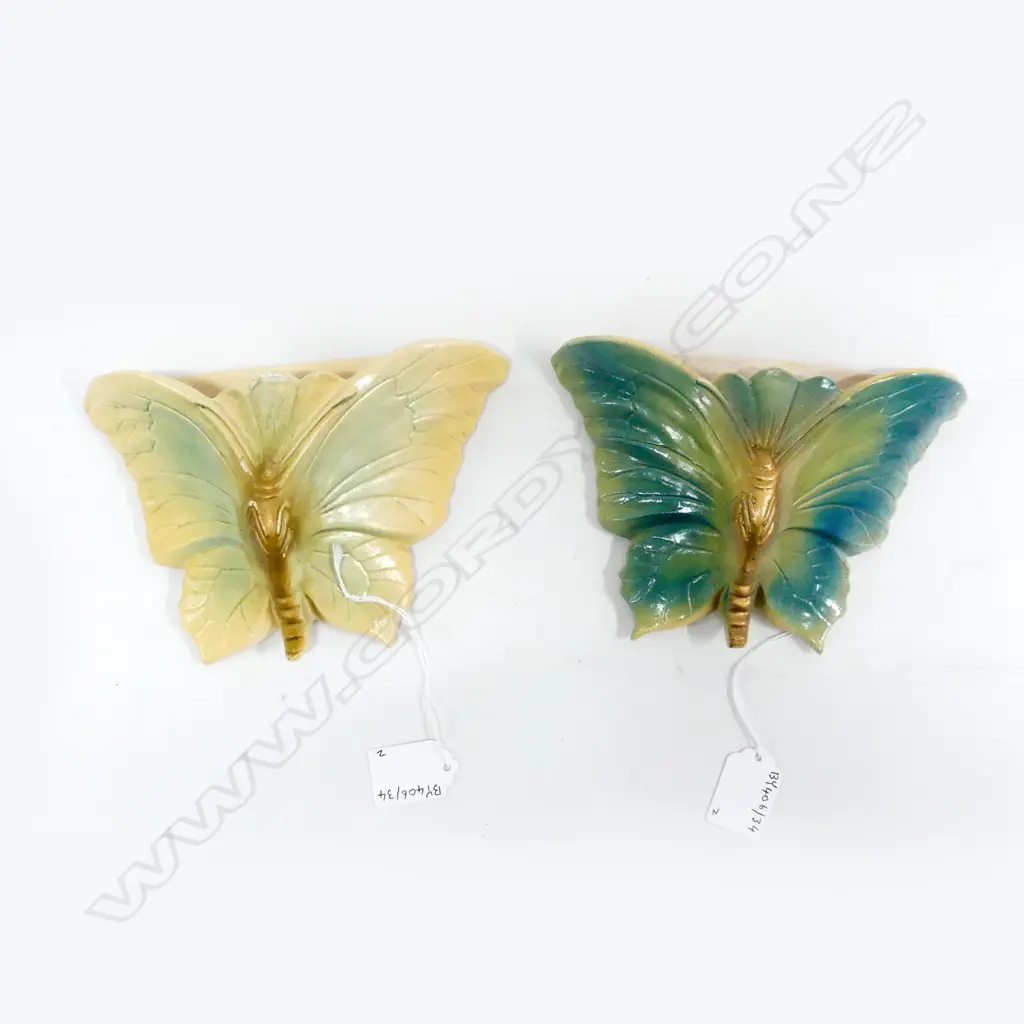 2 TITIAN BUTTERFLY WALL POCKETS Image 1++