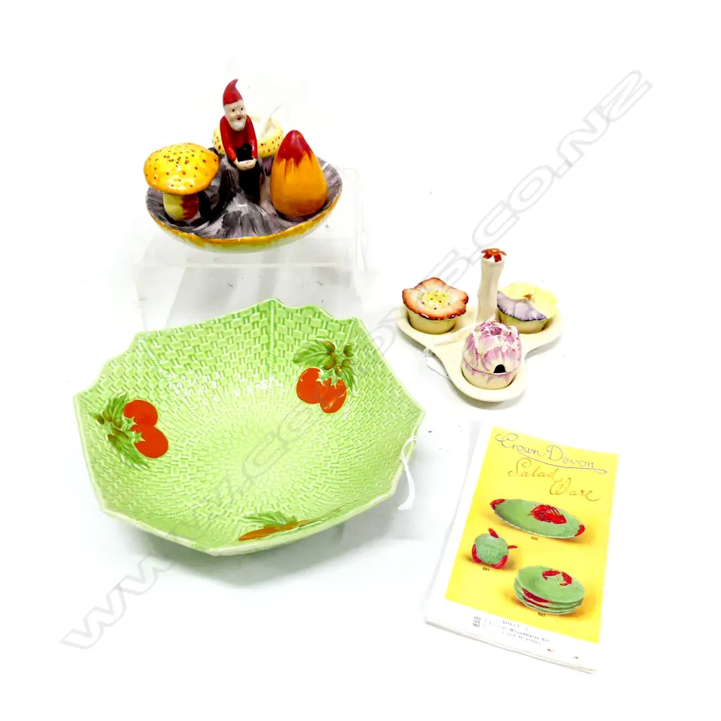 CROWN DEVON SALAD PLATE DIA180MM & 2 C/DEVON CONDERMENT SETS DIA 140MM Image 1++