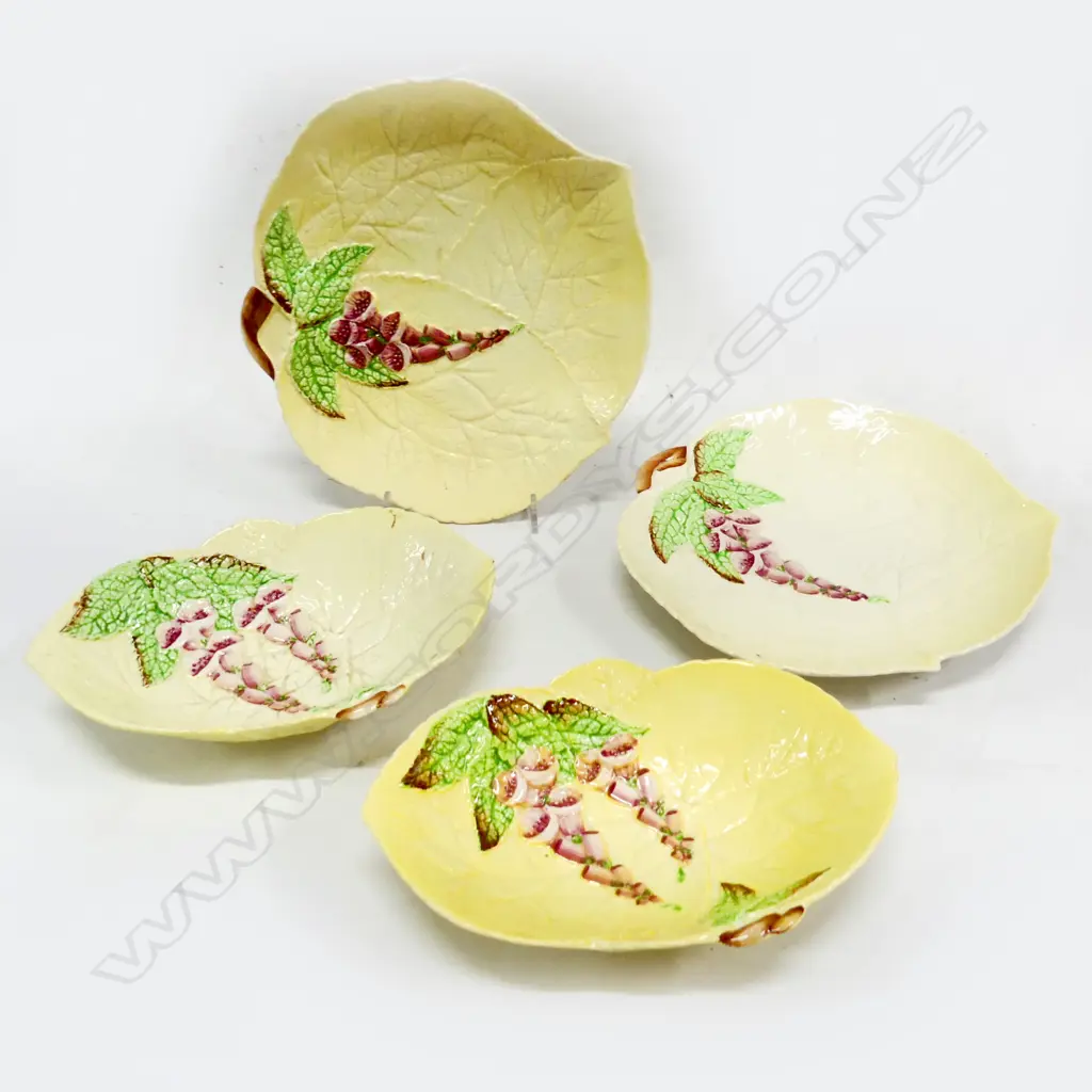 4 YELLOW HOLLYHOCK PAT CARLTON WARE DISHES & 4 GREEN PAT CARLTON WARE DISHES LARGEST 250MM Image 1++