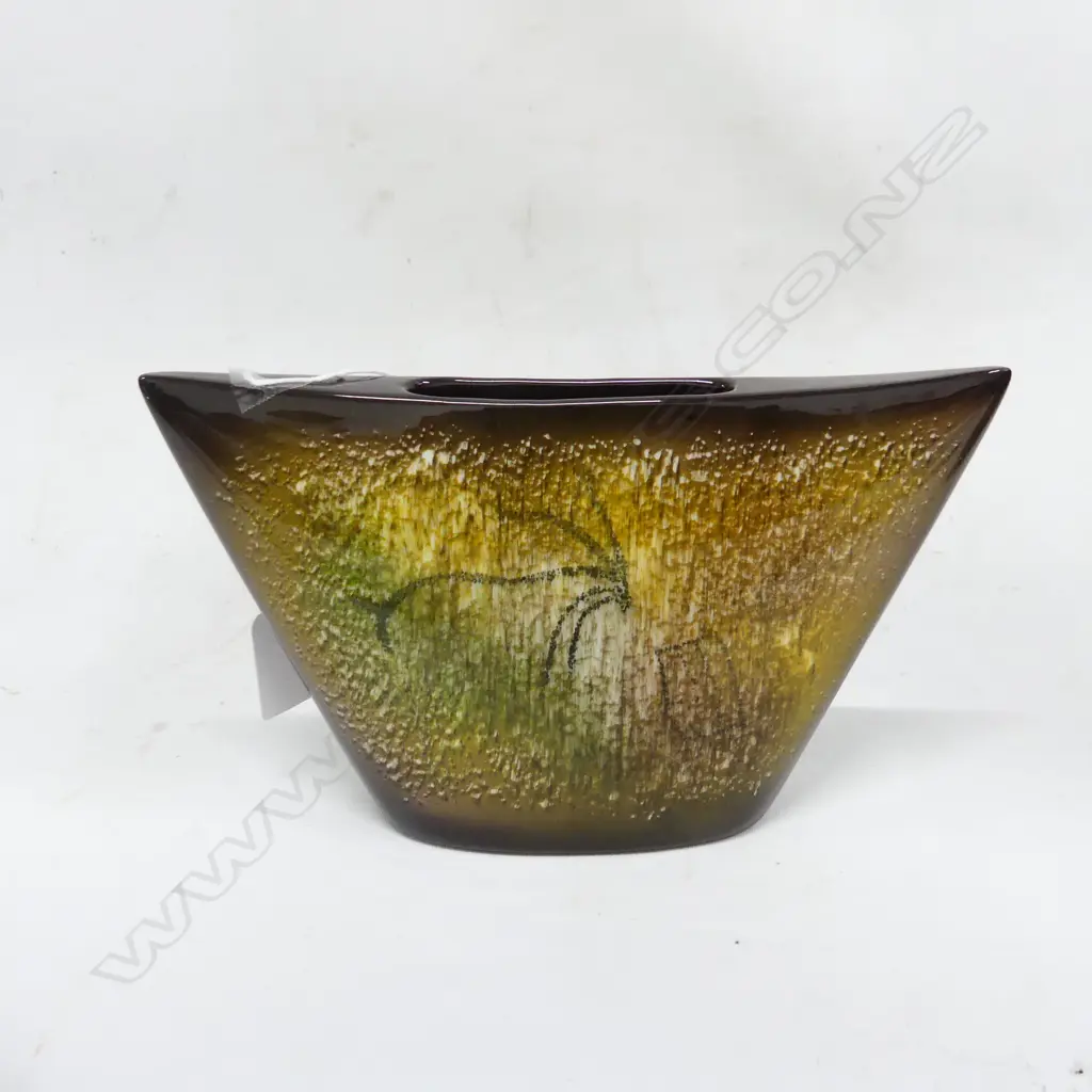 AQUILA BY TITIAN? VASE CAVE PAINTING DESIGN H120MM Image 1++