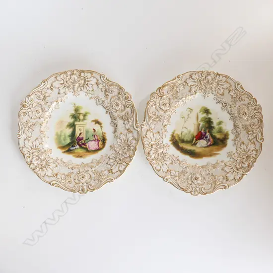 PR 19THC GERMAN PORCELAIN H/PAINTED PLATES Romantic Couples in landscapes Meissen? Dia.245mm