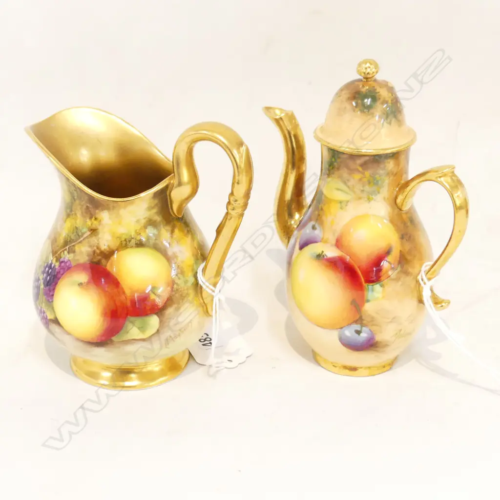 ROYAL WORCESTER LIDDED JUG SIGNED ROBERTS H.120mm Image 1++