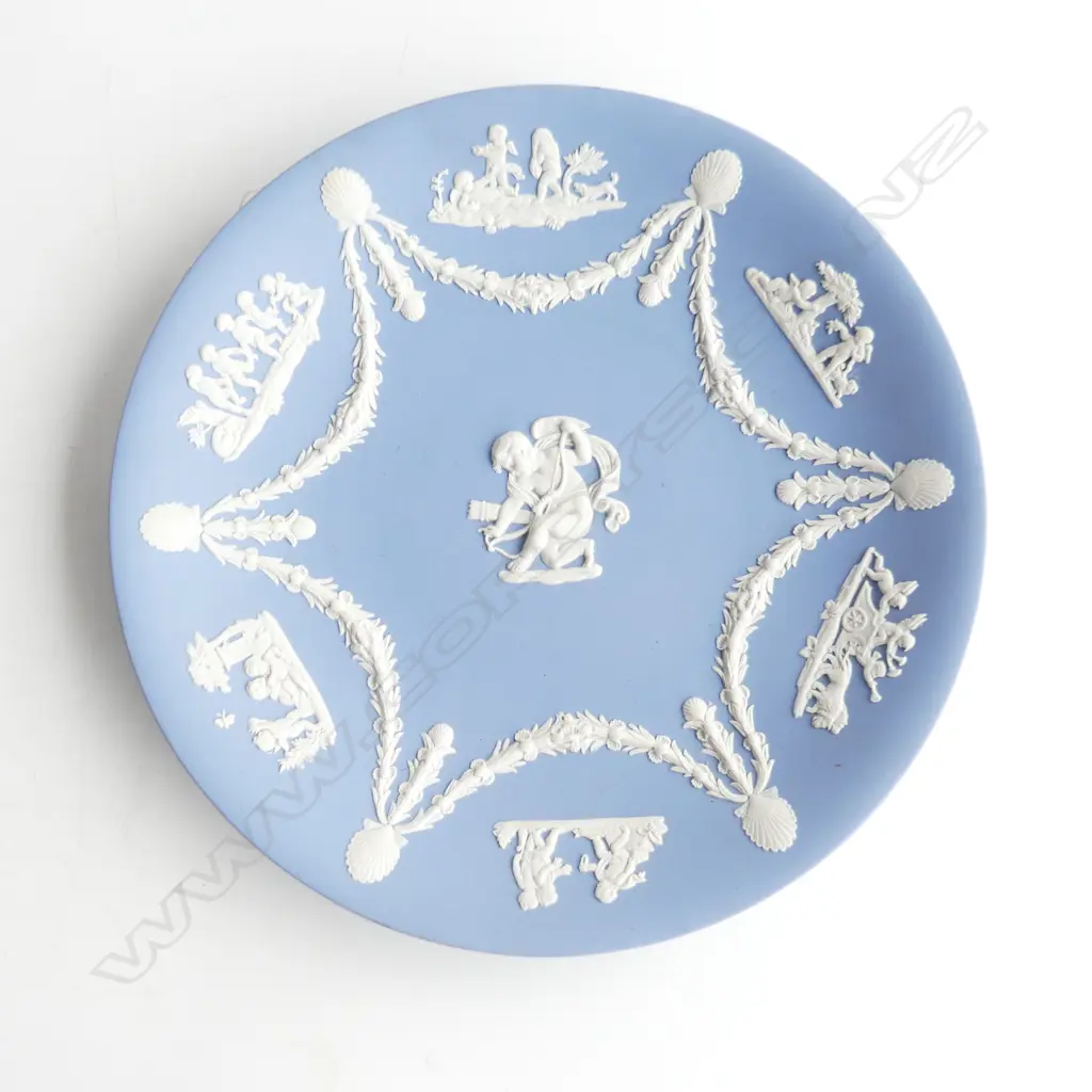 WEDGWOOD JASPER WARE CABINET PLATE WITH CHERUBS D. 22CM Image 1++