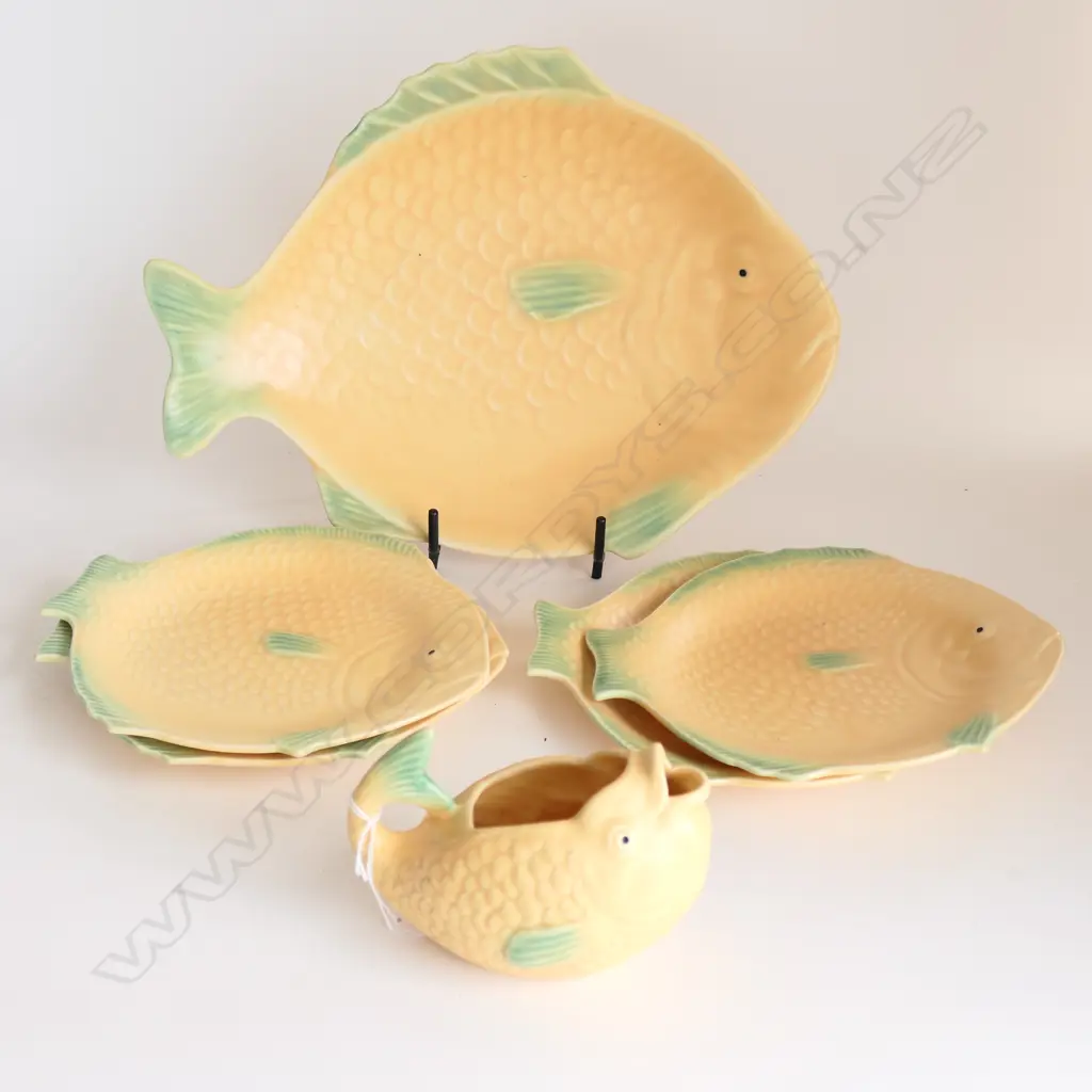 6X PIECE SHORTER & SONS FISH SERVICE Image 1++