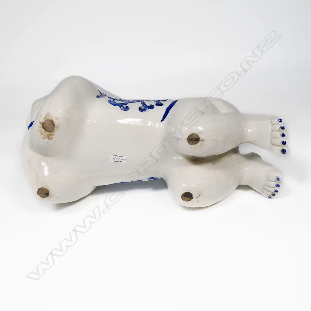 LGE CHINESE PORCELAIN PILLOW AS KNEELING BOY Image 1++