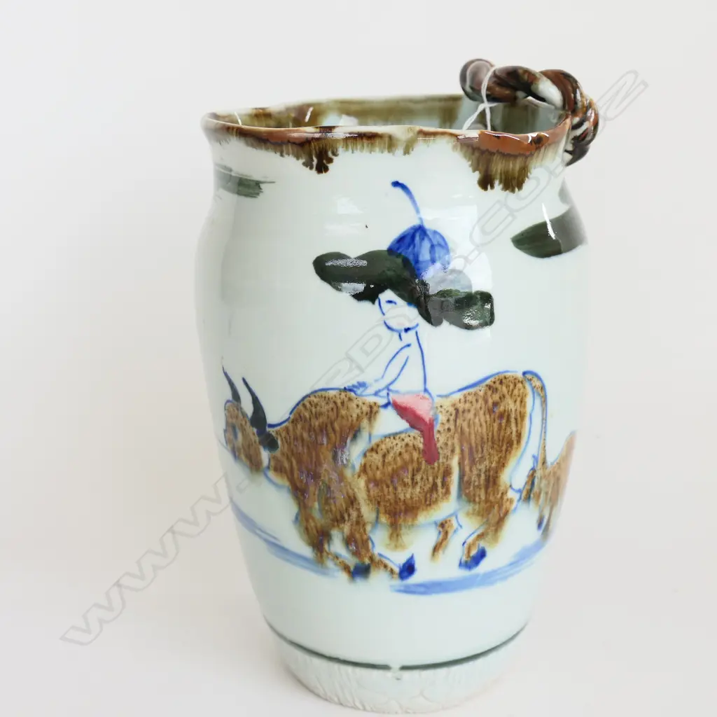 LARGE ORIENTAL PORCELAIN VASE HAND PAINTED with farming scenes H.270mm rope twist handle Image 1++