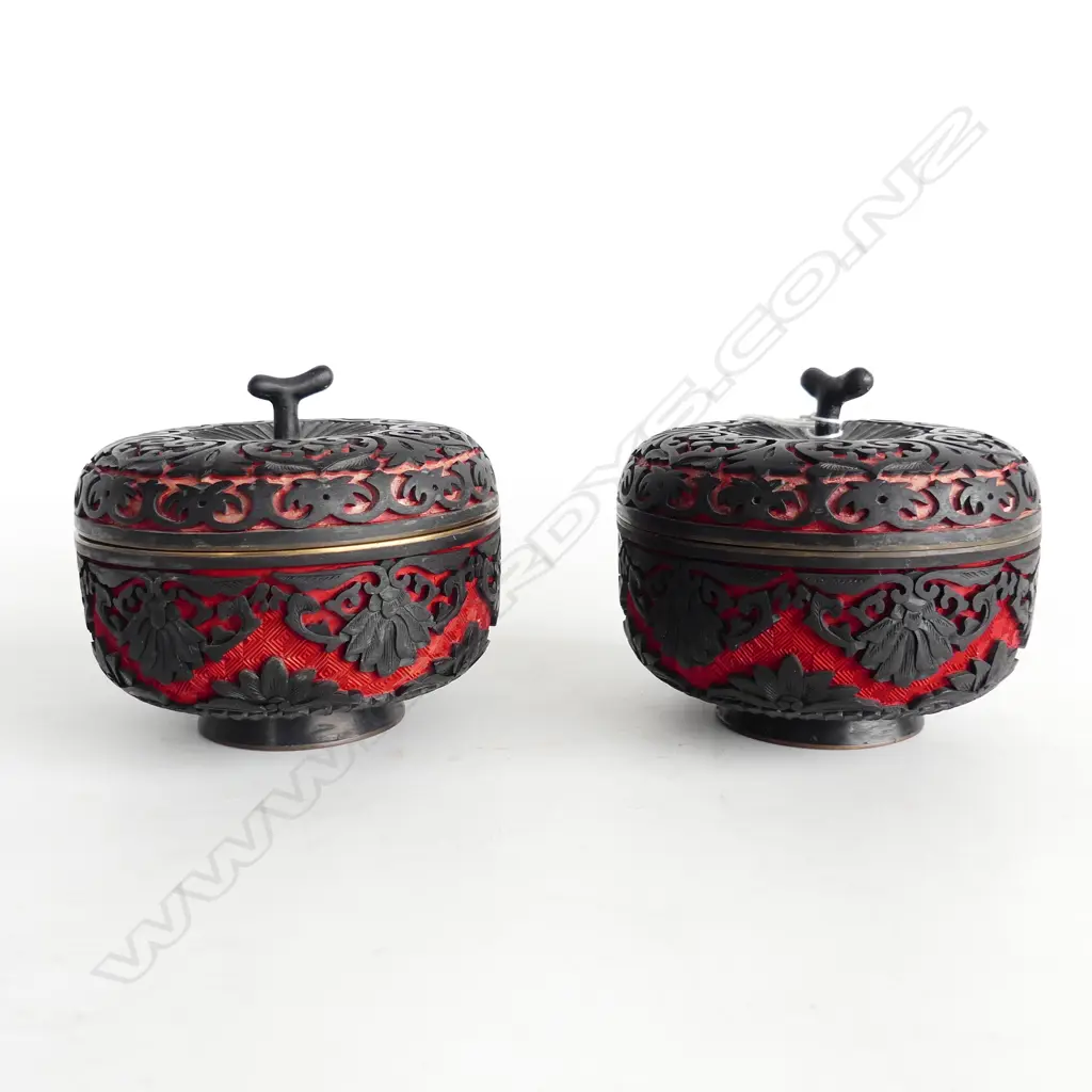 PR CHINESE RED & BLACK CARVED CINNABAR LIDDED BOXES, D.100mm Image 1++