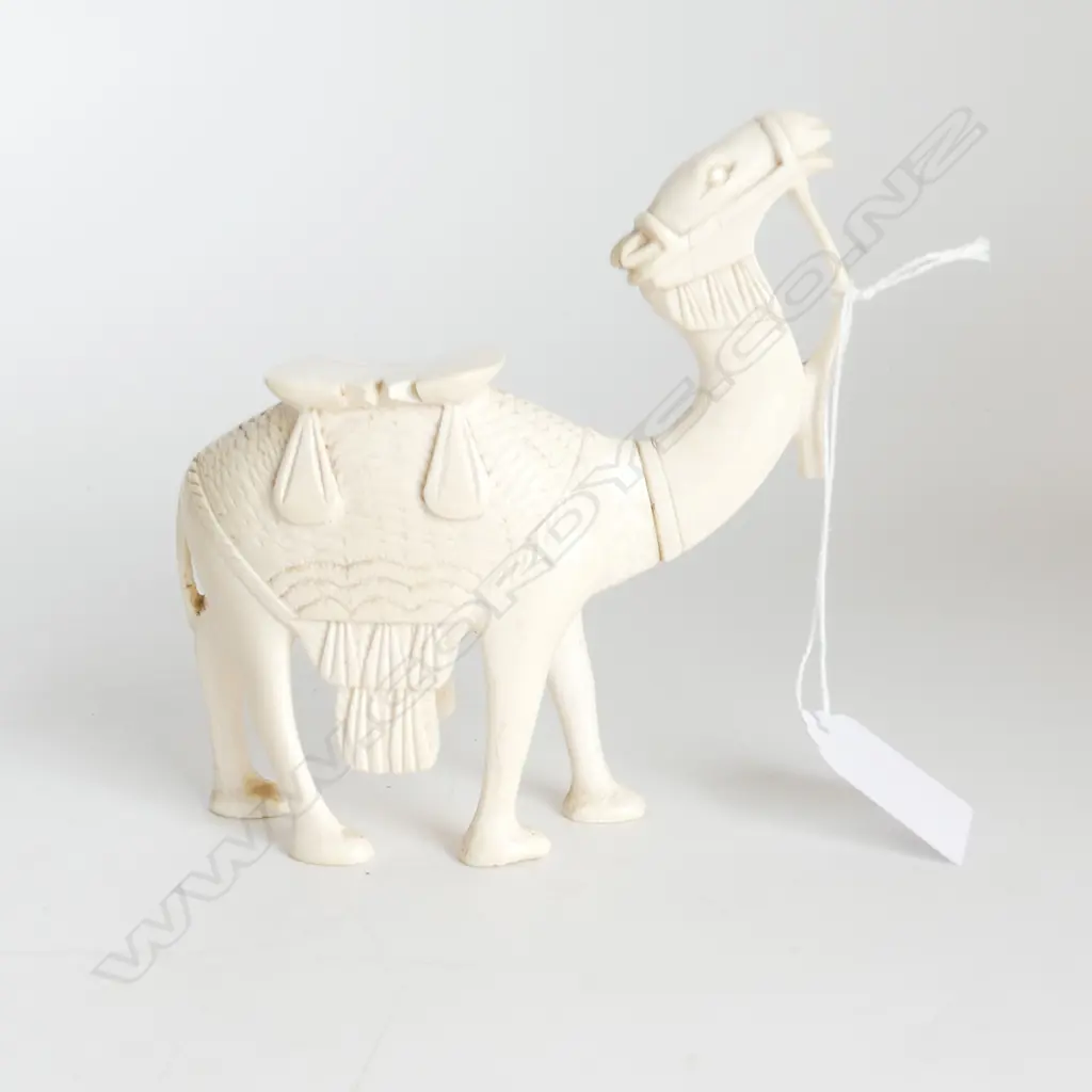 CARVED IVORY CAMEL H130 MM Image 1++